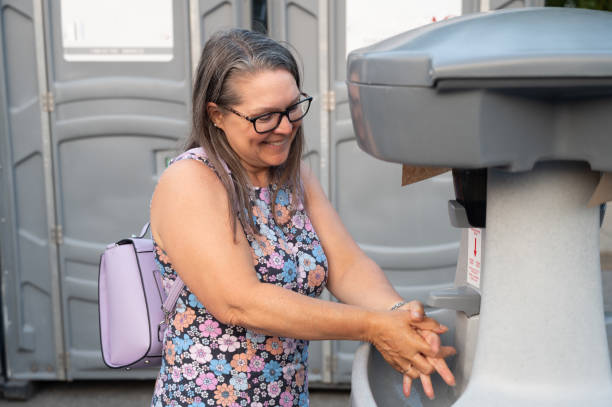 Best Wedding porta potty rental  in Center, TX